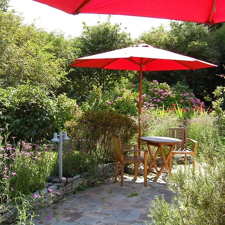 & ベッド・アンド・ブレックファスト 4*